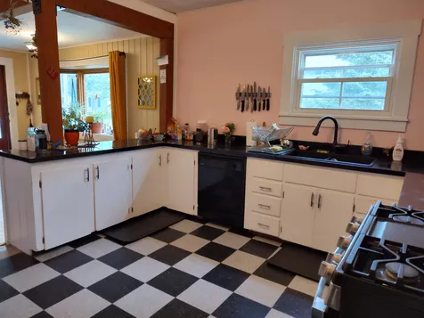 28 Weston Street Randolph VT 05060