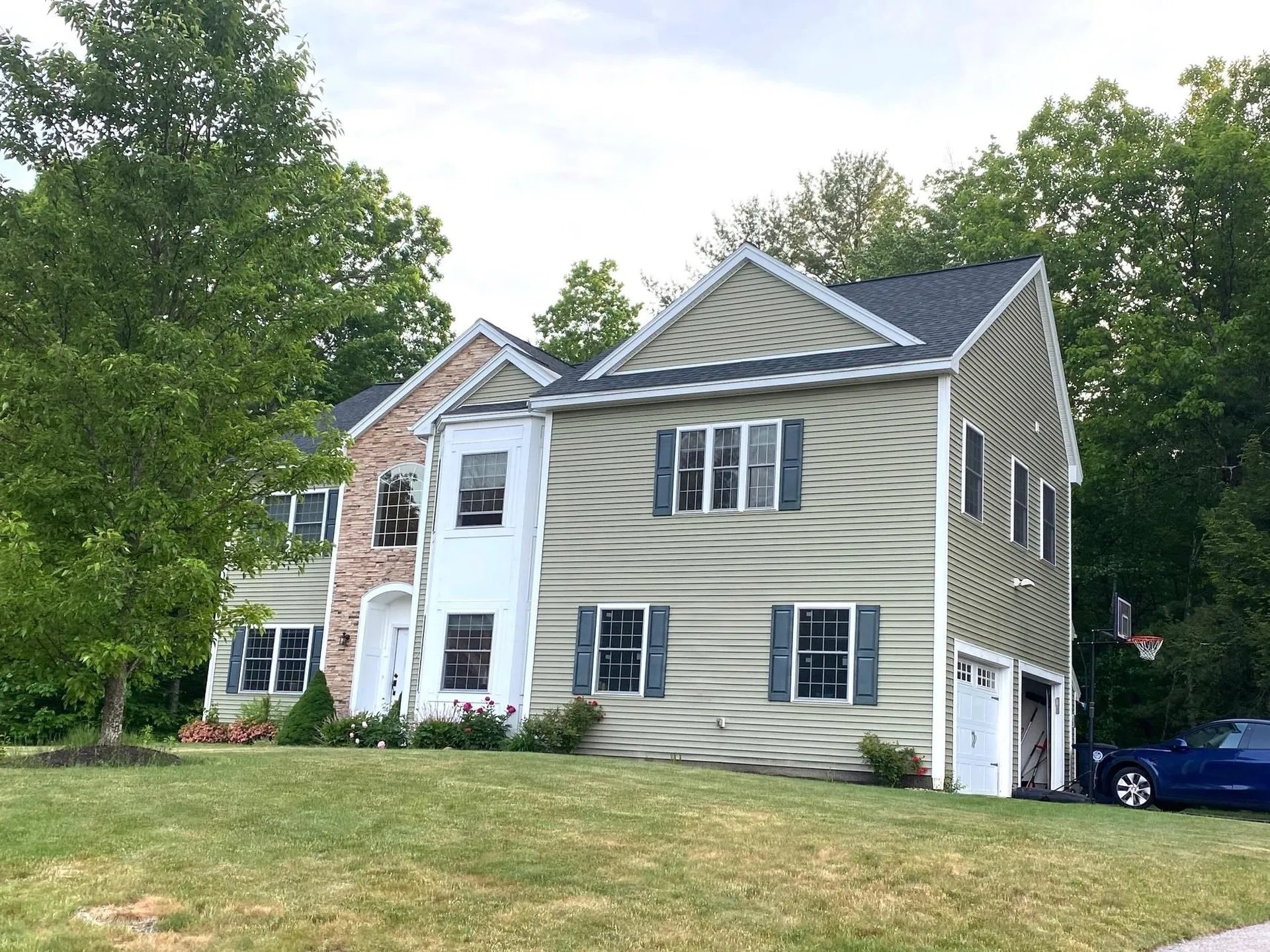 7 Cotillion Lane Nashua NH 03062