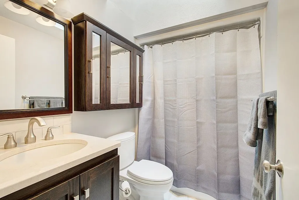 15 Eaton Court Haverhill MA 01832