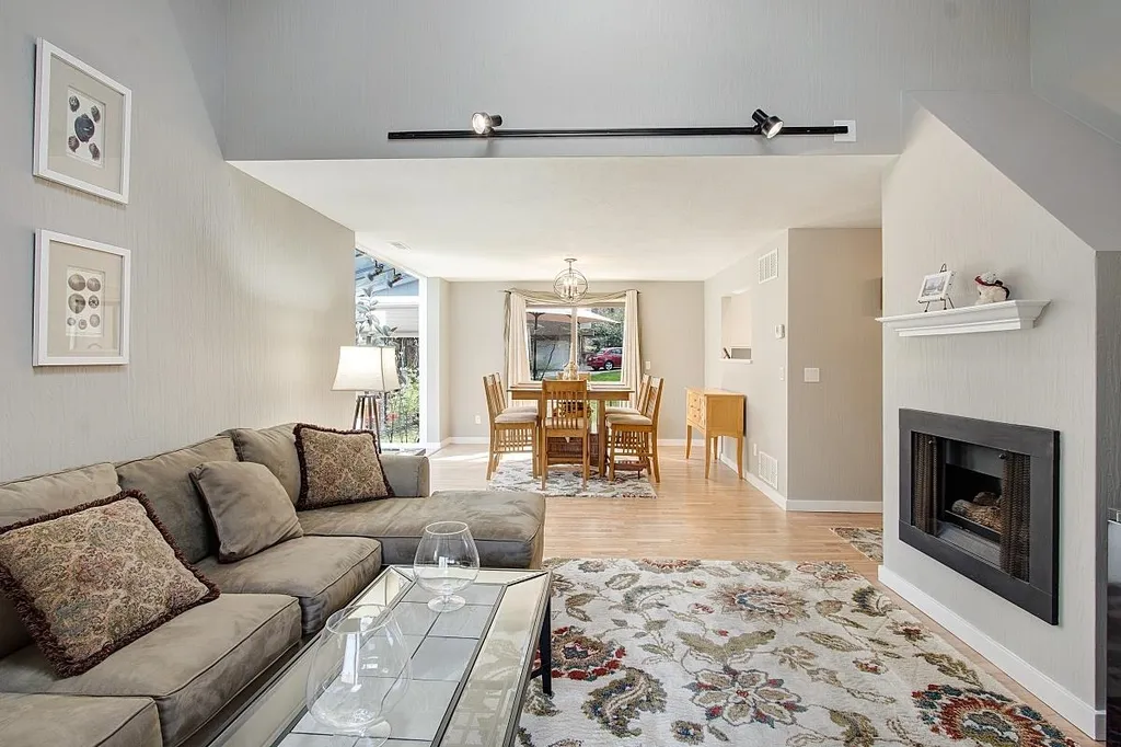 15 Eaton Court Haverhill MA 01832
