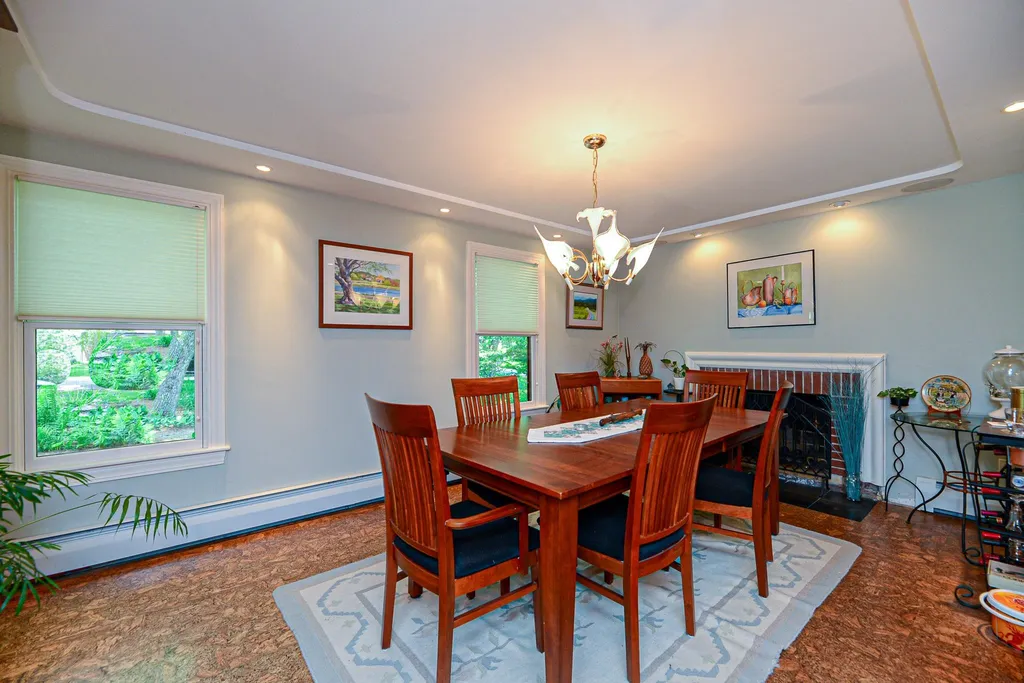17 Little Pine Lane Exeter NH 03833