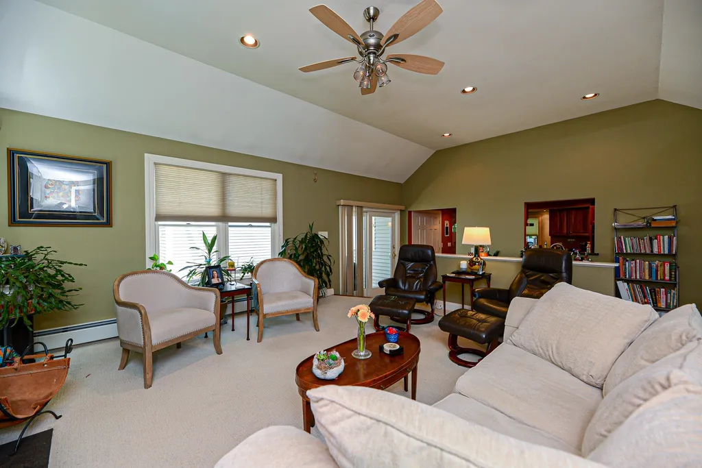 17 Little Pine Lane Exeter NH 03833