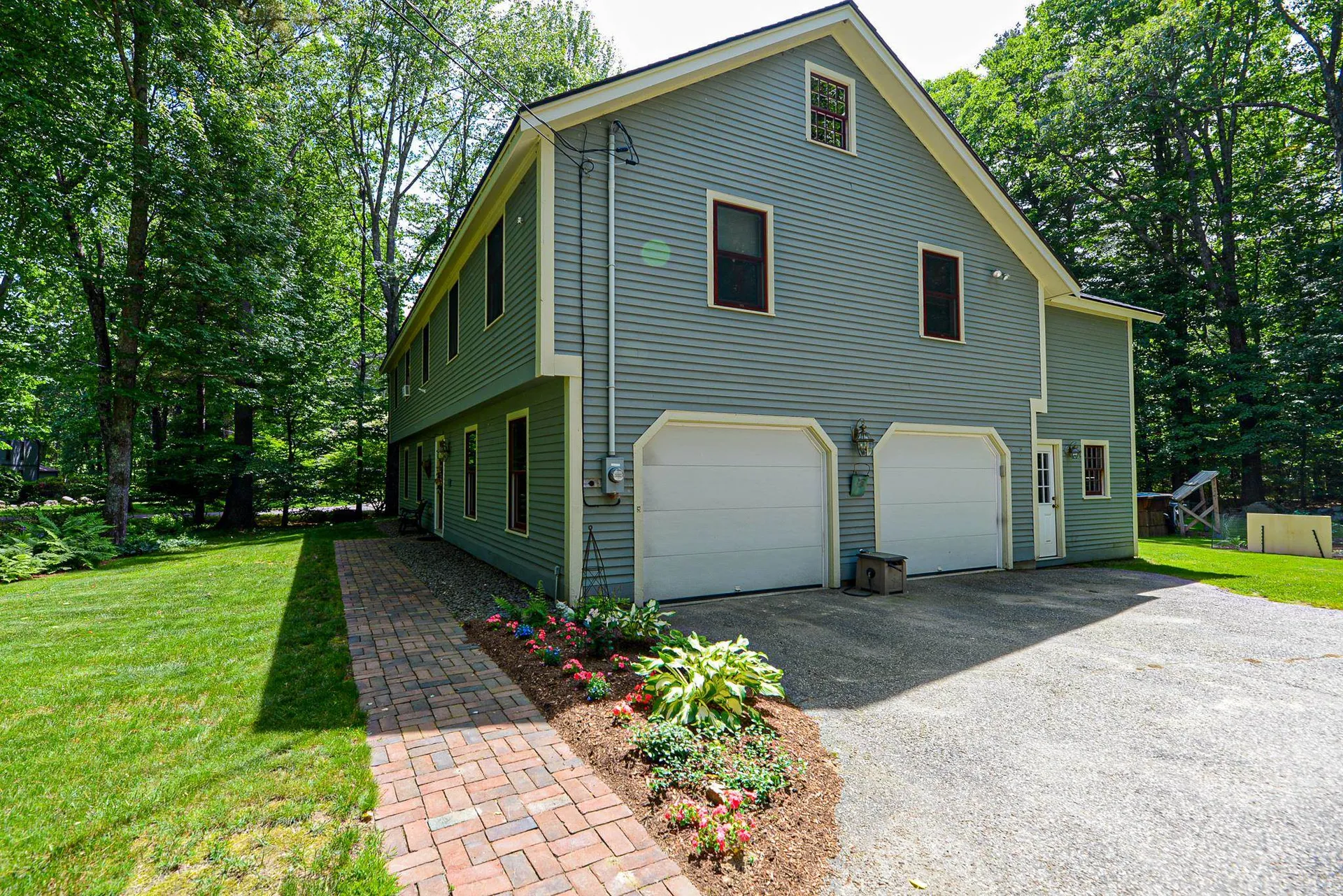 17 Little Pine Lane Exeter NH 03833