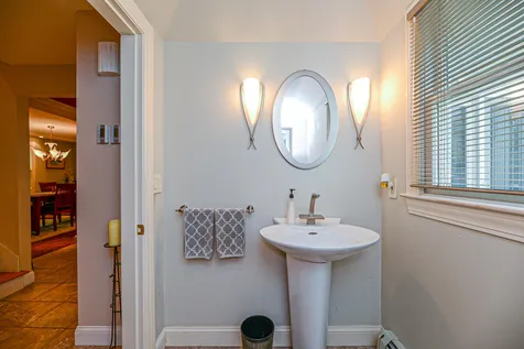 17 Little Pine Lane Exeter NH 03833