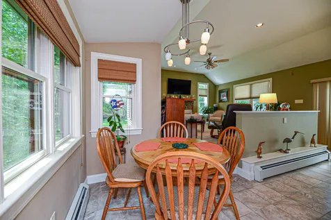 17 Little Pine Lane Exeter NH 03833