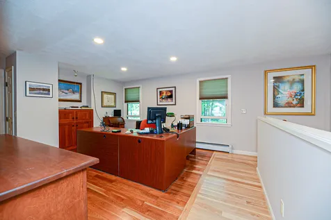17 Little Pine Lane Exeter NH 03833