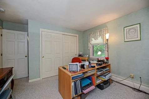 17 Little Pine Lane Exeter NH 03833
