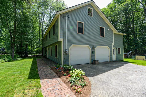 17 Little Pine Lane Exeter NH 03833