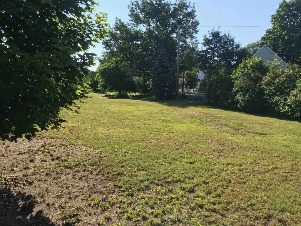 2 Spruce Street Rochester NH 03867
