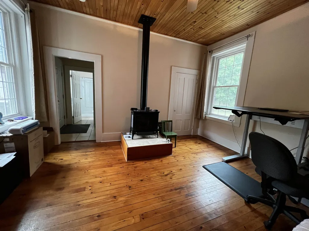 9 Forest Street Exeter NH 03833