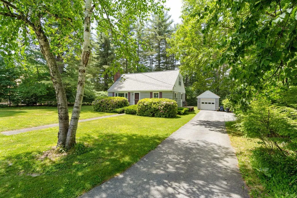 30 Ducas Avenue Nashua NH 03063-3315