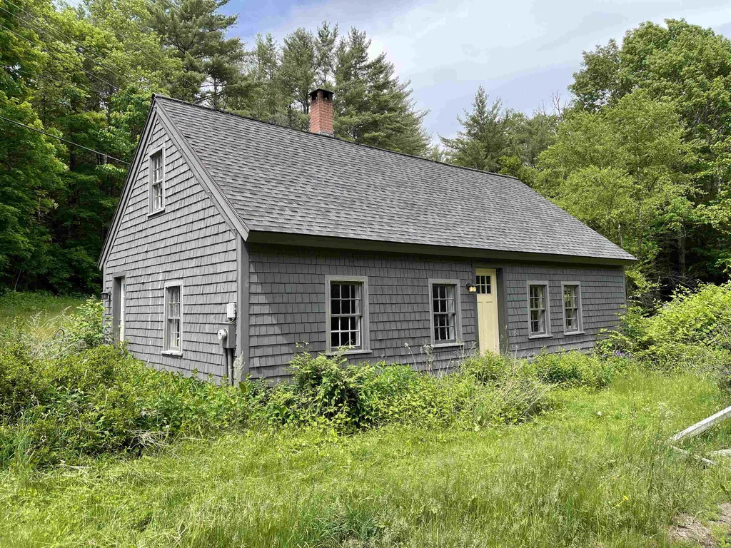 1086 Route 25a Orford NH 03777