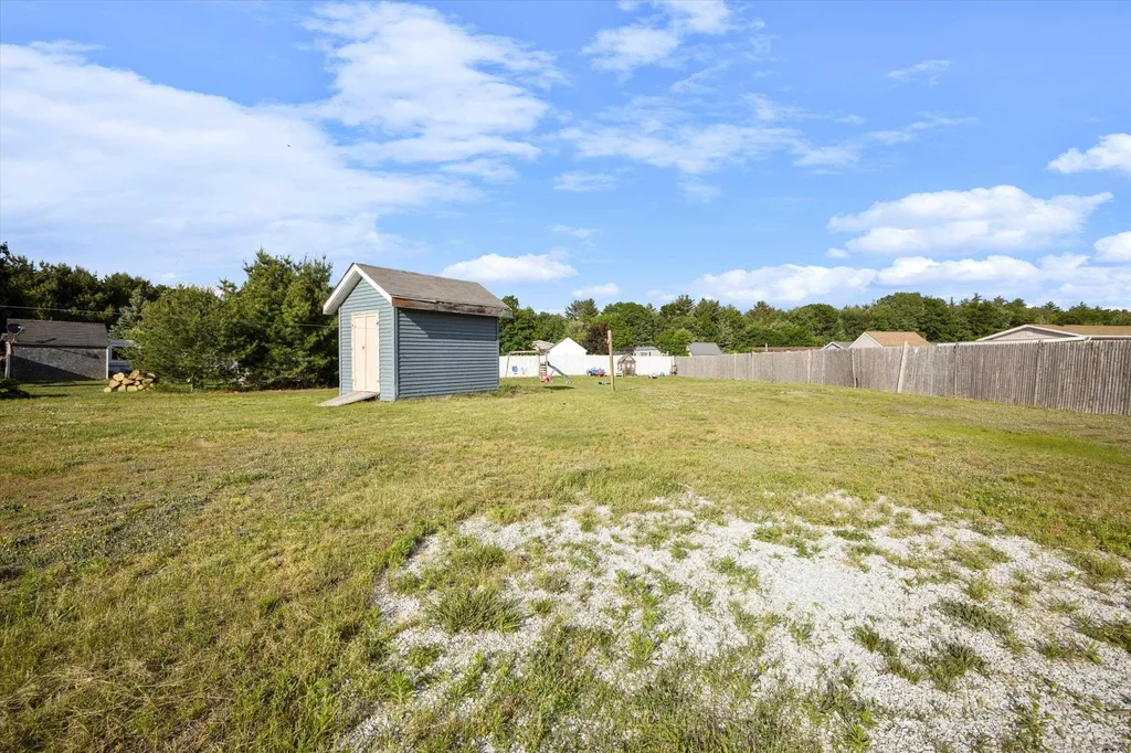 51 Day Lilly Lane Rochester NH 03868