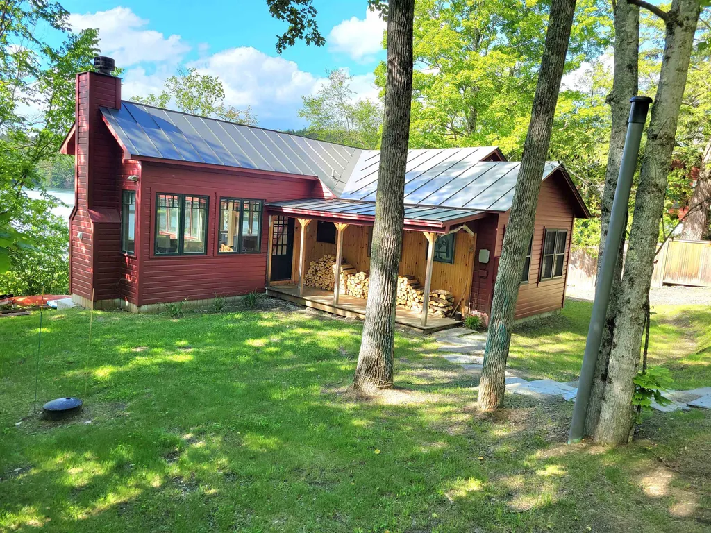 141 Grove Road Barnard VT 05031