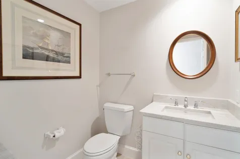 35 Highland Ridge New London NH 03257