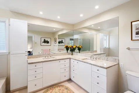 35 Highland Ridge New London NH 03257
