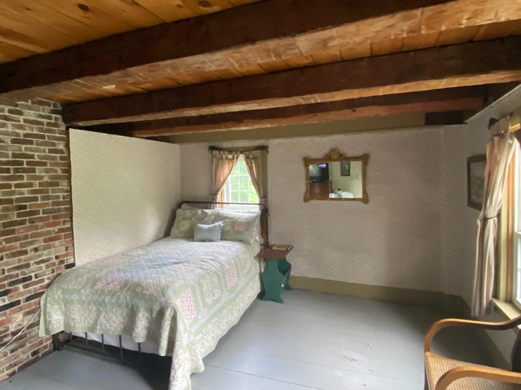 586 Atwell Hill Road Wentworth NH 03282