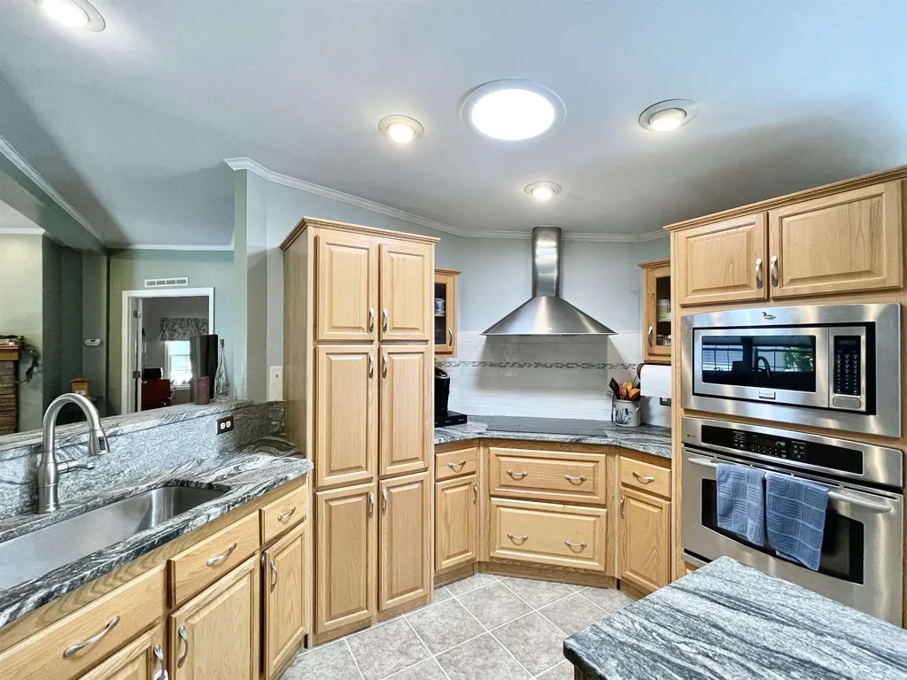 109 Big Bear Road Rochester NH 03868