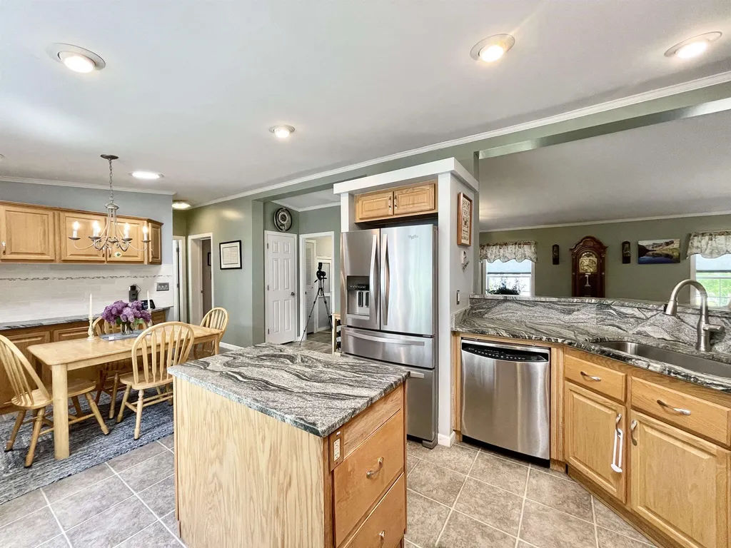 109 Big Bear Road Rochester NH 03868