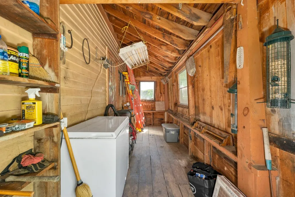 589 Whittier Highway Moultonborough NH 03254