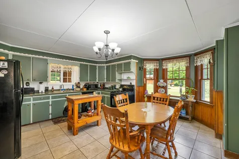 589 Whittier Highway Moultonborough NH 03254