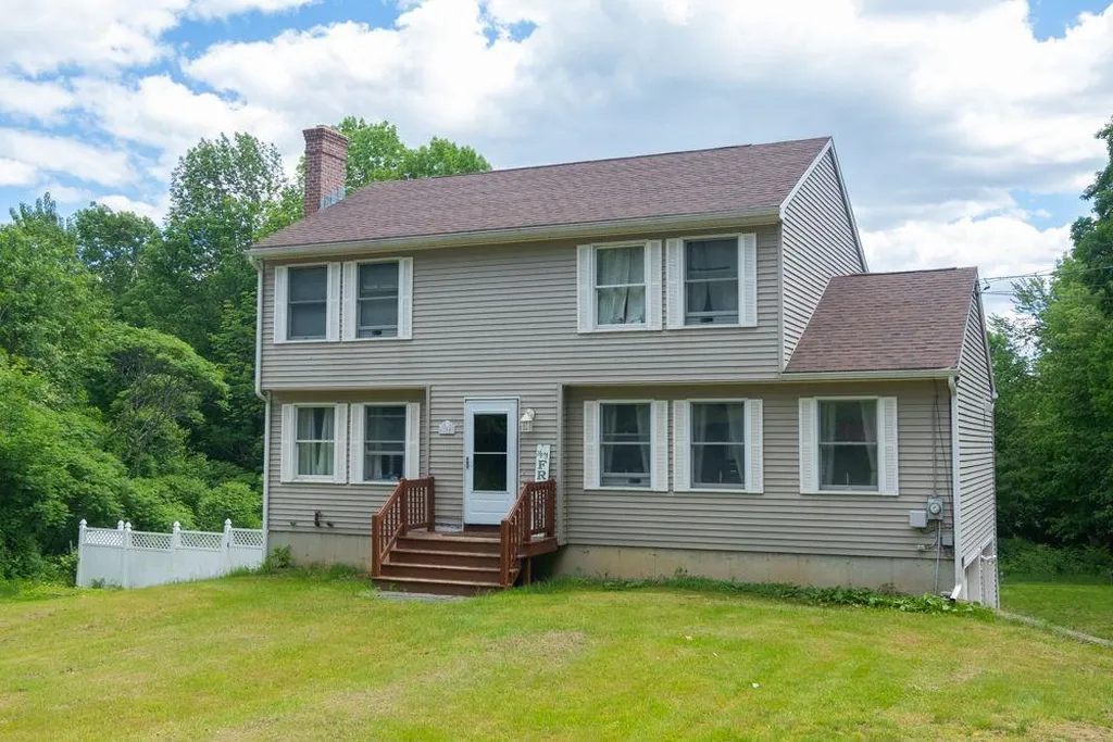 204 Walnut Street Rochester NH 03867