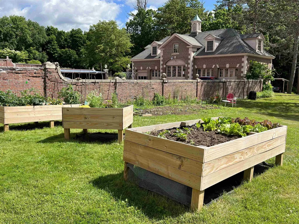 227 Pleasant Street Concord NH 03301