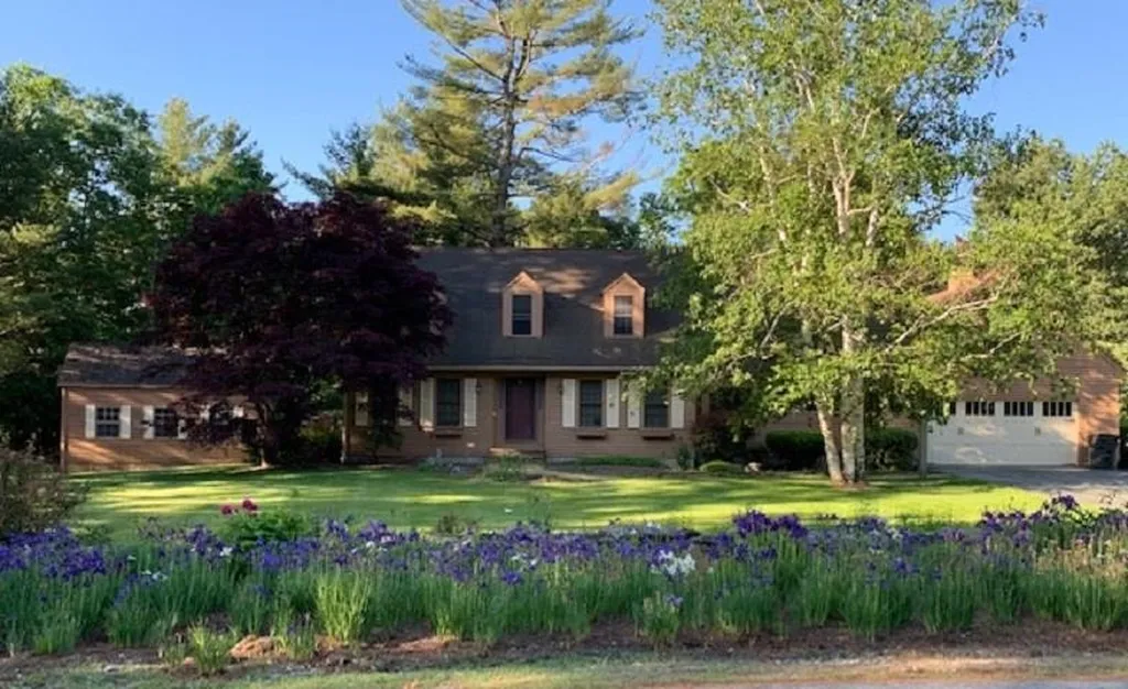 9 Hickory Lane Hollis NH 03049