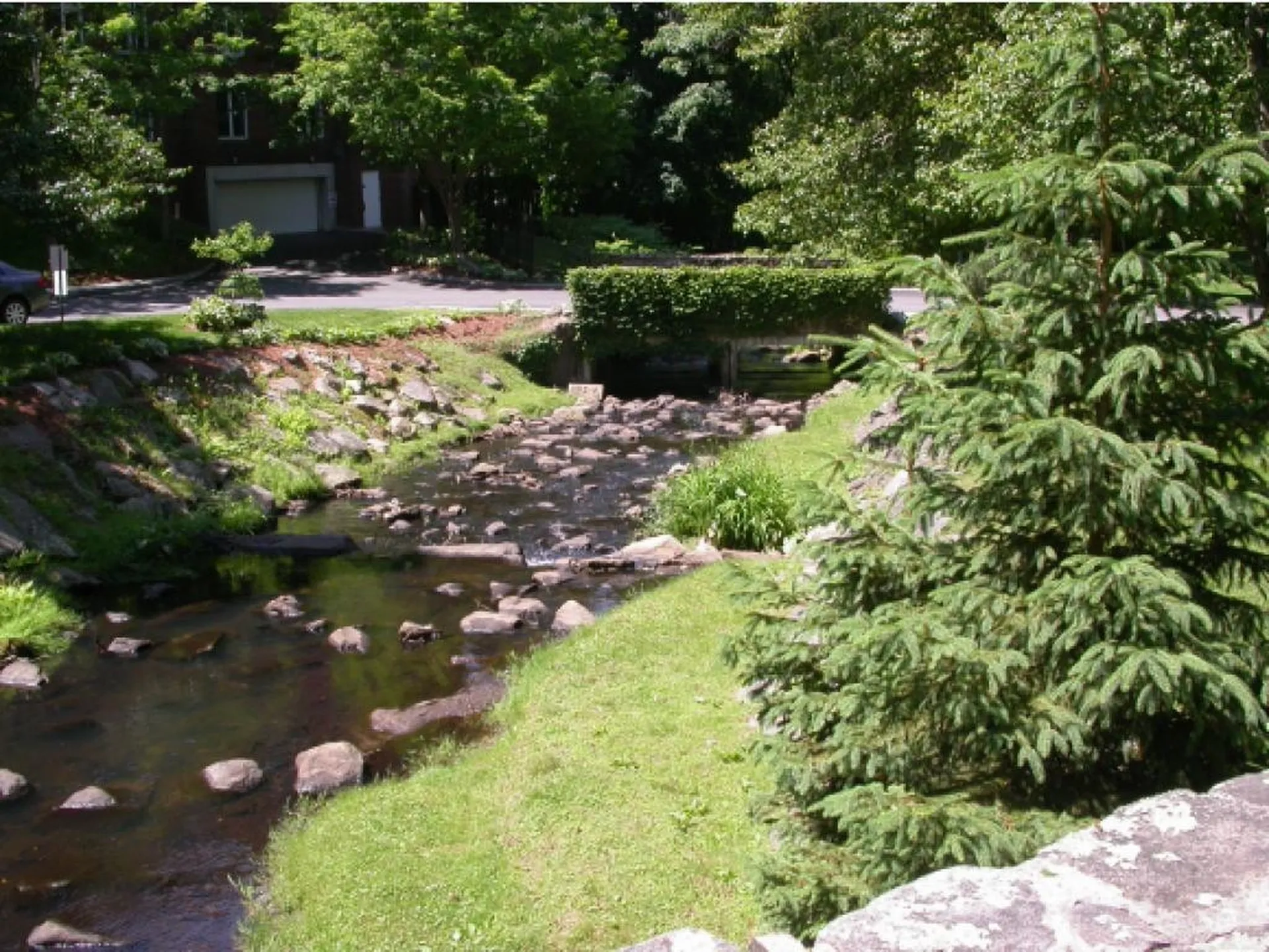 300 River Road Manchester NH 03104