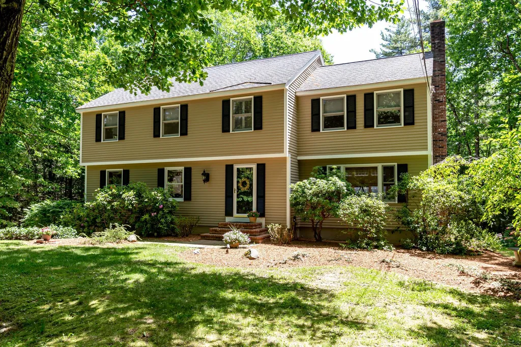5 Crockett Lane Amherst NH 03031