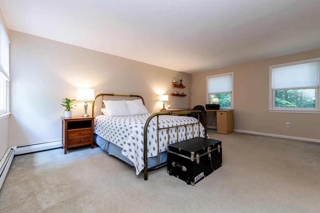 5 Crockett Lane Amherst NH 03031