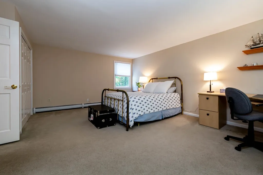 5 Crockett Lane Amherst NH 03031