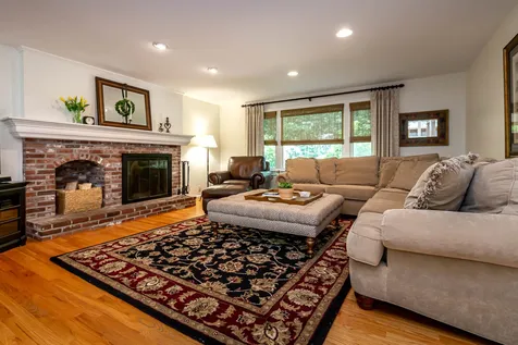 5 Crockett Lane Amherst NH 03031