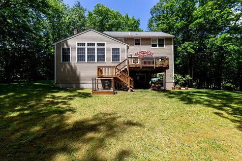 5 Crockett Lane Amherst NH 03031