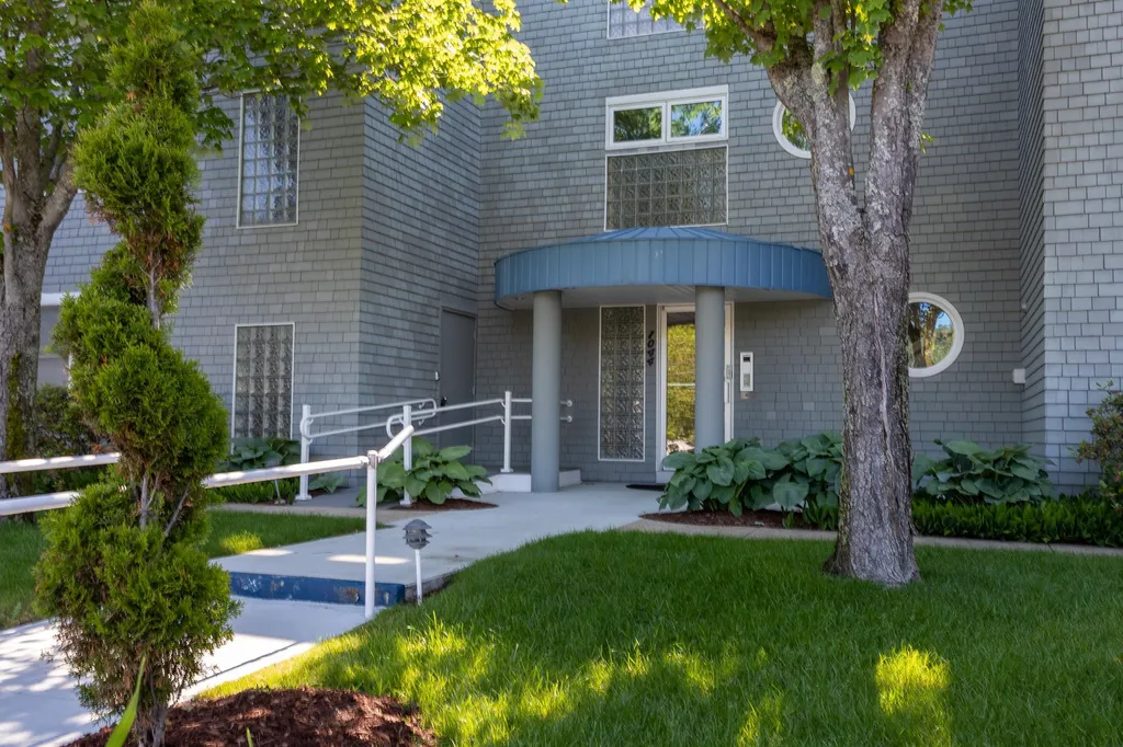 1044 Ocean Boulevard Hampton NH 03842