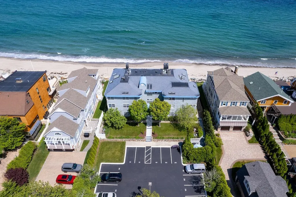 1044 Ocean Boulevard Hampton NH 03842