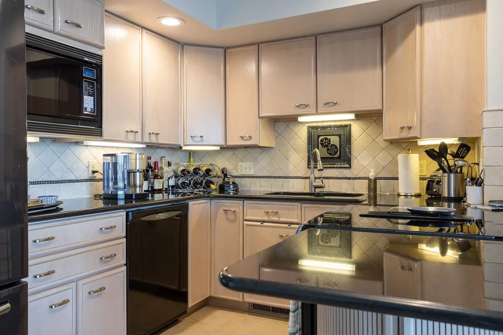 1044 Ocean Boulevard Hampton NH 03842
