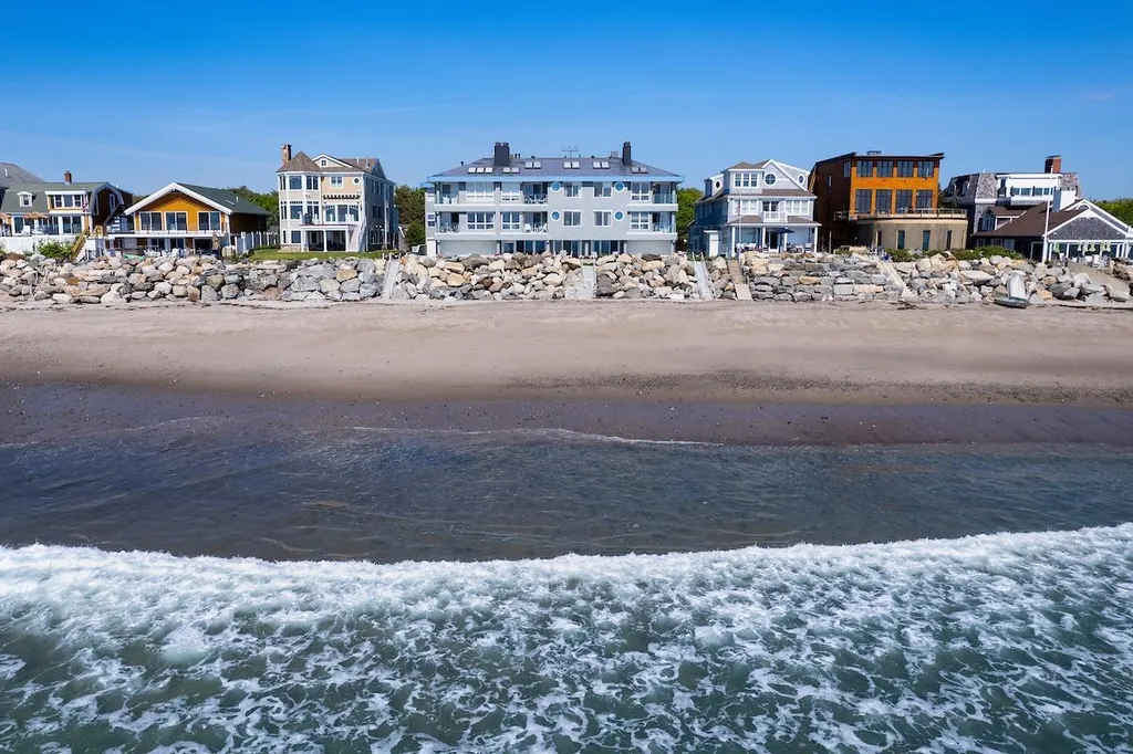 1044 Ocean Boulevard Hampton NH 03842
