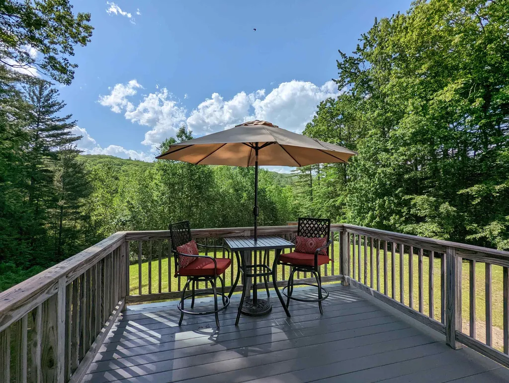 8 Grace Drive Weare NH 03281