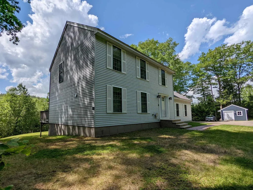 8 Grace Drive Weare NH 03281