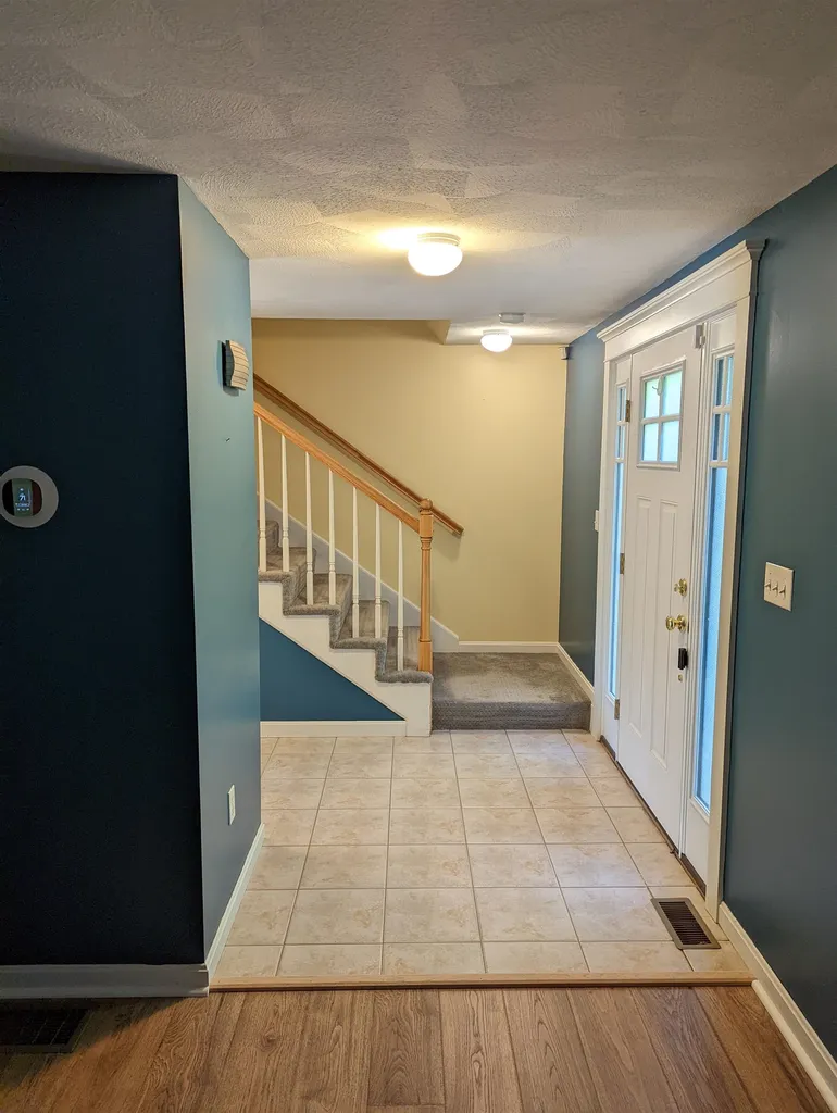 8 Grace Drive Weare NH 03281
