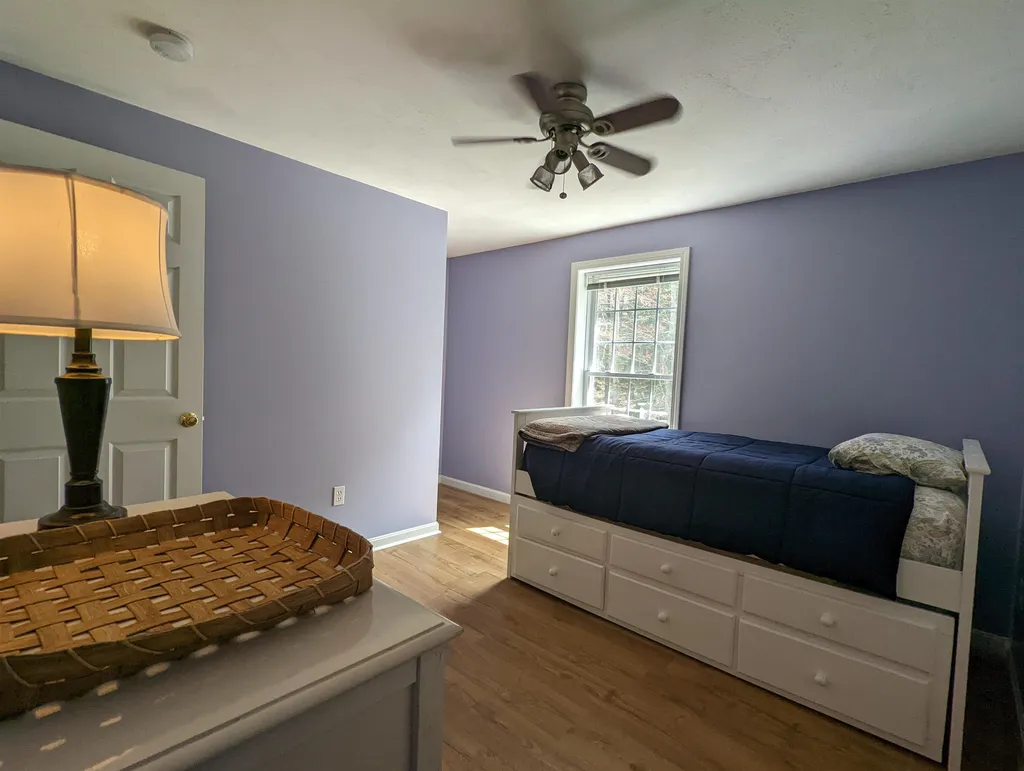8 Grace Drive Weare NH 03281