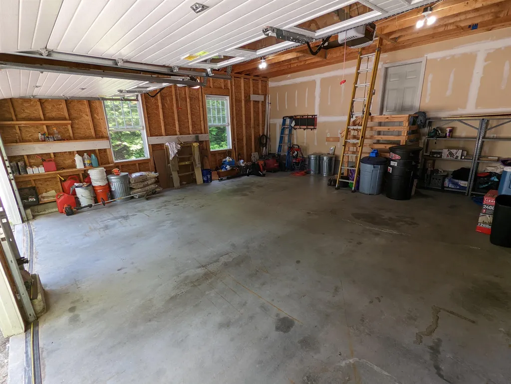 8 Grace Drive Weare NH 03281