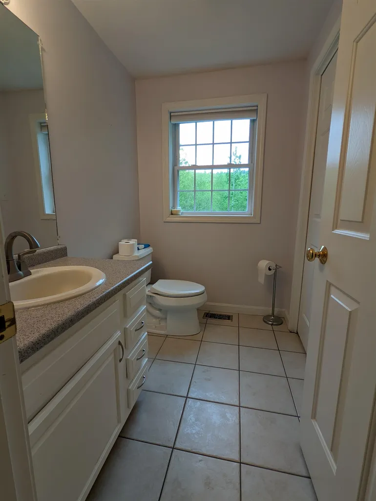 8 Grace Drive Weare NH 03281