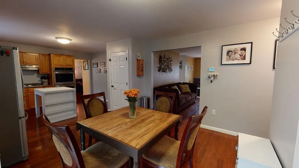 22 Greystone Place Milford NH 03055