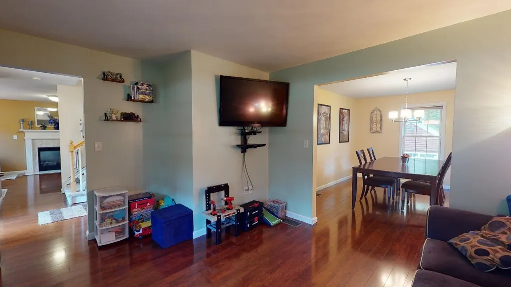 22 Greystone Place Milford NH 03055
