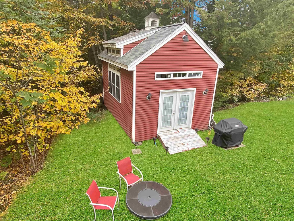 22 Greystone Place Milford NH 03055
