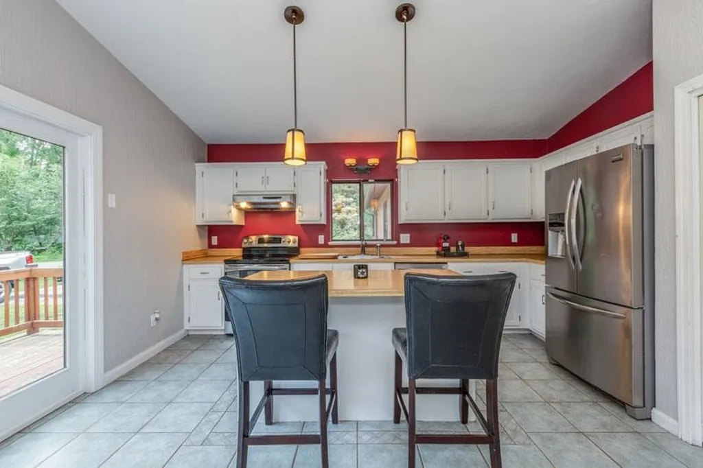 191 Lancaster Farm Road Salem NH 03079