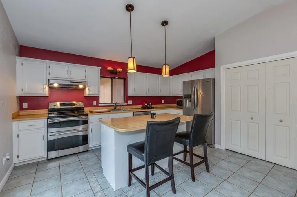 191 Lancaster Farm Road Salem NH 03079