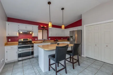 191 Lancaster Farm Road Salem NH 03079